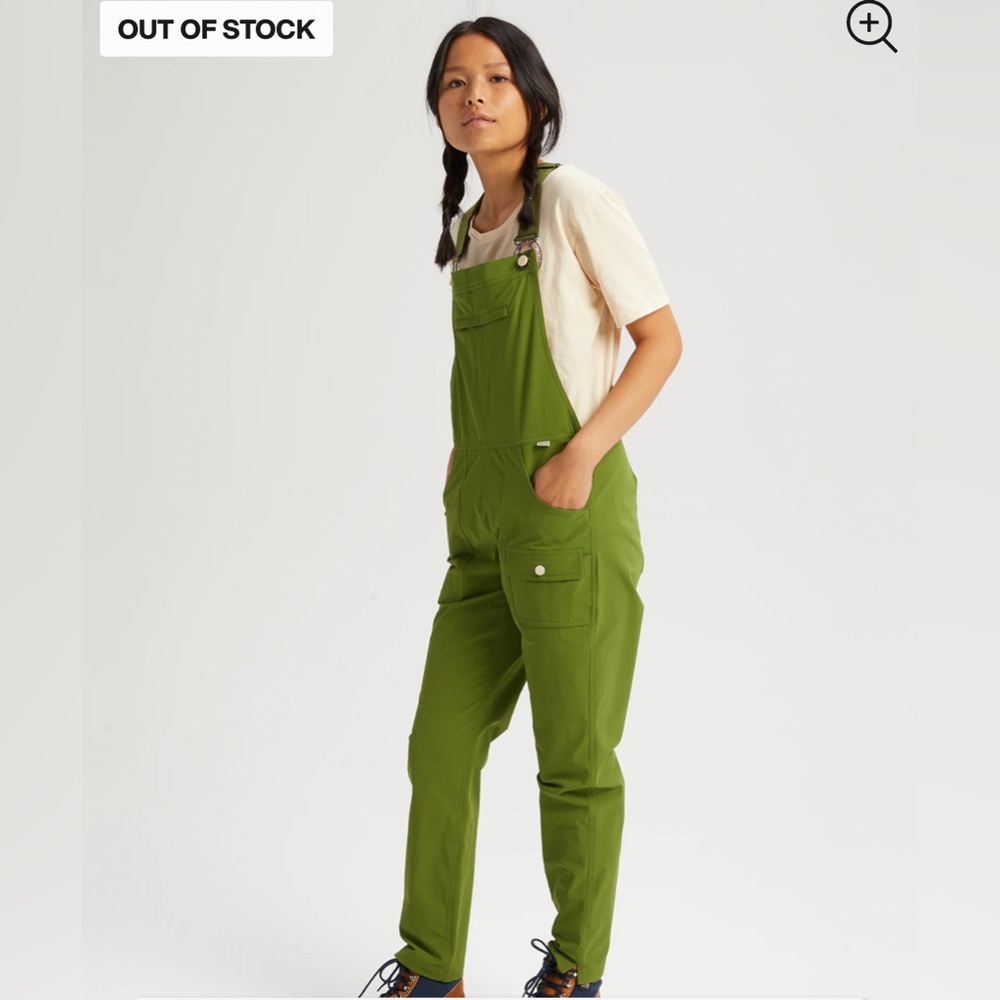 Women's Burton Chaseview Overall Size 30. Mint condition.